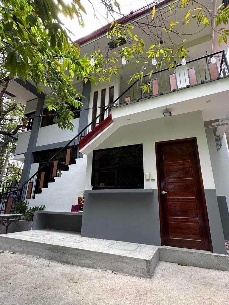 Jaijai'S Backpackers Inn Корон Екстериор снимка